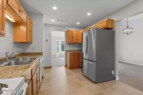 Kitchen - 2821 Ruby Dr, Anchorage, AK 99502 photo 2 of 3