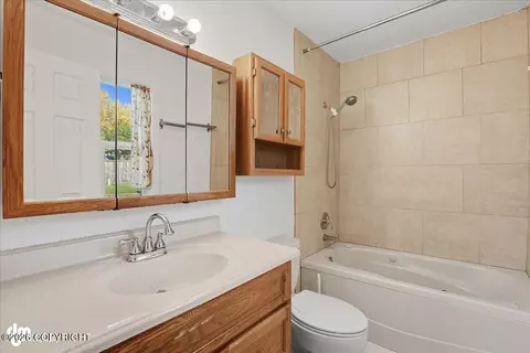 Bath - 2821 Ruby Dr, Anchorage, AK 99502 photo 2 of 2
