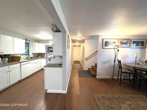 Entry Way - 6412 E 15th Ct, Anchorage, AK 99504 photo 4 of 5