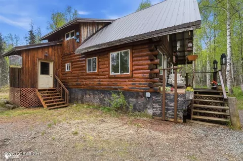 21686 W Creekside Dr, Willow, AK 99688