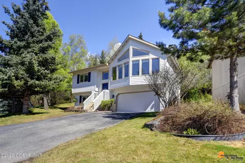 9845 Reliance Dr, Anchorage, AK 99507
