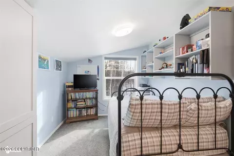 Bedroom - 49990 S Resolute Dr, Willow, AK 99688 photo 6 of 9