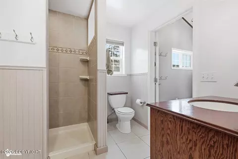 Bath - 49990 S Resolute Dr, Willow, AK 99688 photo 1 of 4
