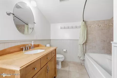 Bath - 49990 S Resolute Dr, Willow, AK 99688 photo 2 of 4