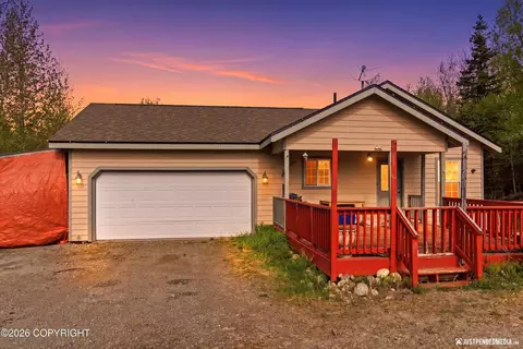 686 N Lilly Dr, Big Lake, AK 99652