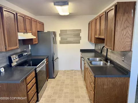 221 Mccarrey St # 5, Anchorage, AK 99508