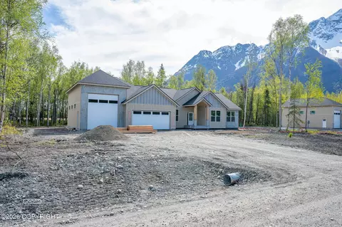 5871 S Gates St, Palmer, AK 99645