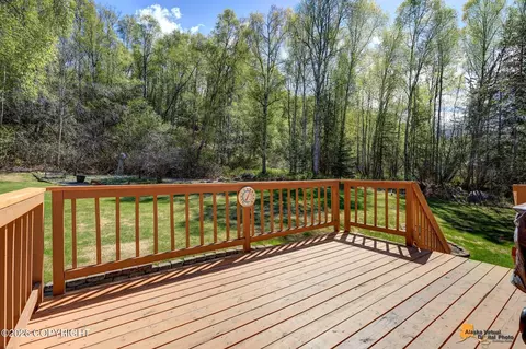 Exterior - 19655 Belduque Ct, Chugiak, AK 99567 photo 21 of 23