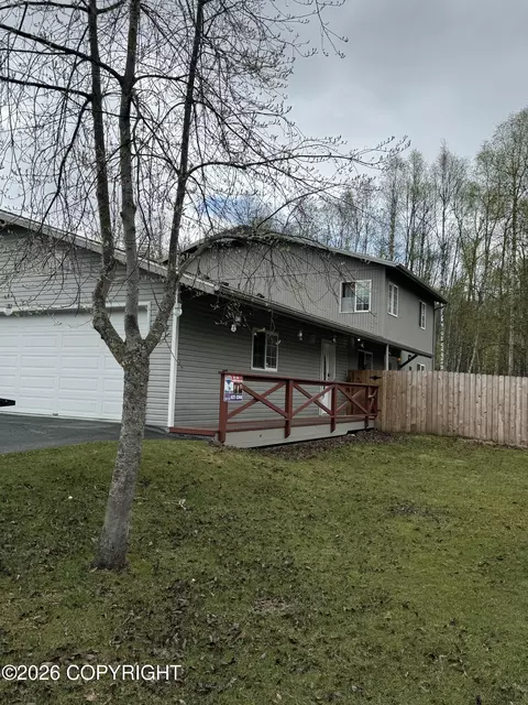 16604 Rivers Edge Ln #1, Eagle River, AK 99577