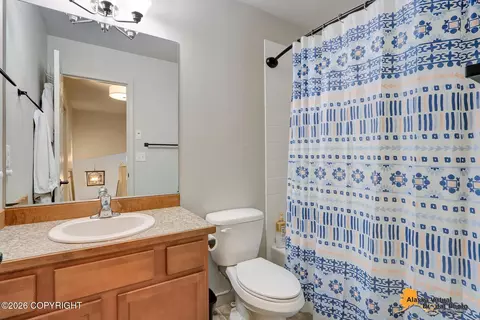 Bath - 20527 Birch Crest Ln, Eagle River, AK 99577 photo 2 of 3