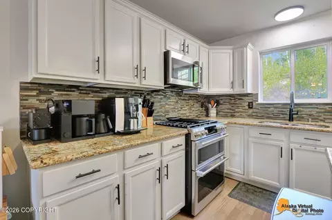 Kitchen - 20527 Birch Crest Ln, Eagle River, AK 99577 photo 3 of 10