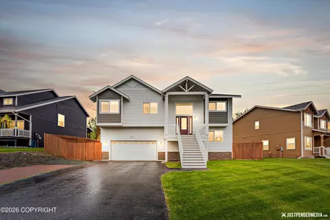 13115 Rosser Dr, Eagle River, AK 99577