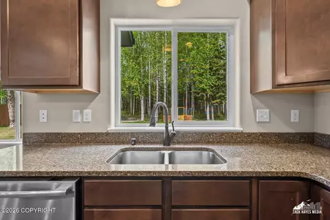 Kitchen - 13314 Rosser Dr, Eagle River, AK 99577 photo 8 of 10