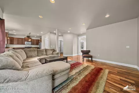 Living - 13314 Rosser Dr, Eagle River, AK 99577 photo 3 of 5