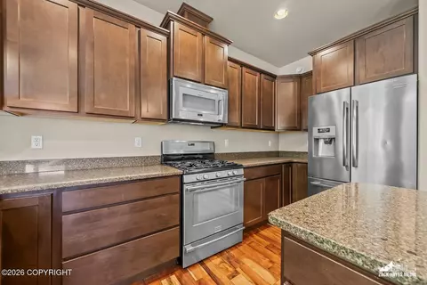 Kitchen - 13314 Rosser Dr, Eagle River, AK 99577 photo 5 of 10