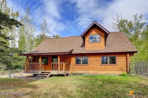 8975 E Gold Pan Dr, Palmer, AK 99645