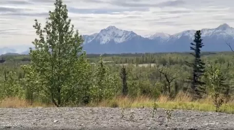 2525 N Larkspur Hill Cir, Palmer, AK 99645
