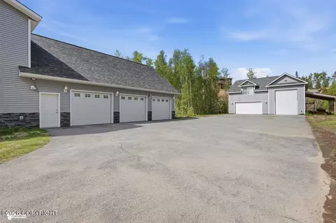 4691 E Crane Rd, Wasilla, AK 99654