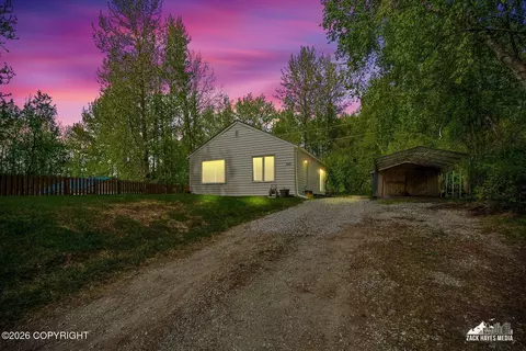3421 Tieszen Ave, Anchorage, AK 99516