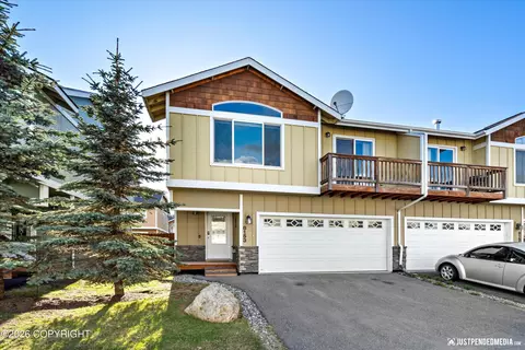 8153 Marsha Loop #44, Anchorage, AK 99507