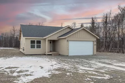 2678 N Endless Cir, Palmer, AK 99645