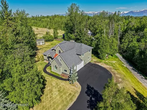 1540 S Badger Rd, Palmer, AK 99645