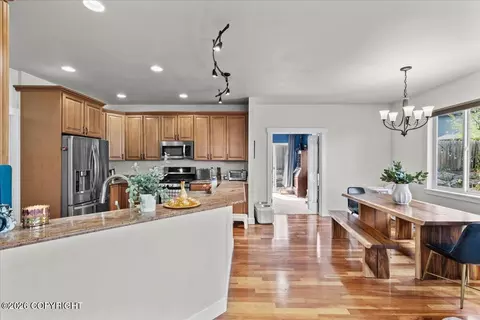 13130 Ezi View Cir, Eagle River, AK 99577 photo 17