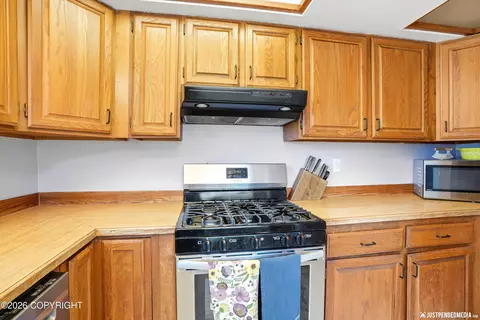 Kitchen - 18327 Hidden Falls Ave, Eagle River, AK 99577 photo 3 of 3