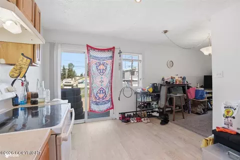 Kitchen - 4027 E 8th Ave, Anchorage, AK 99508 photo 2 of 5