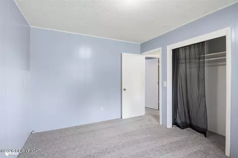 Bedroom - 4964 Chena Ave, Anchorage, AK 99508 photo 4 of 6