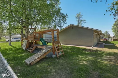 Exterior - 4964 Chena Ave, Anchorage, AK 99508 photo 5 of 7
