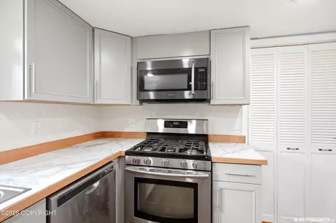 Kitchen - 11100 Aurora Cir, Eagle River, AK 99577 photo 3 of 3
