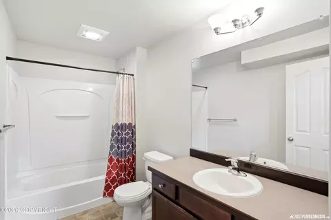 Bath - 20485 Icefall Dr, Eagle River, AK 99577 photo 4 of 4