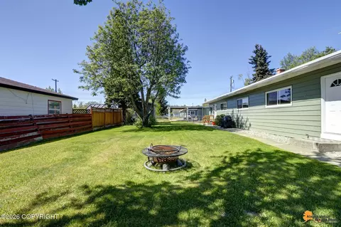 Exterior - 712 Cedar St, Anchorage, AK 99501 photo 7 of 7