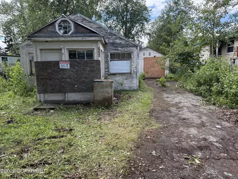 3508 Willow St, Anchorage, AK 99517