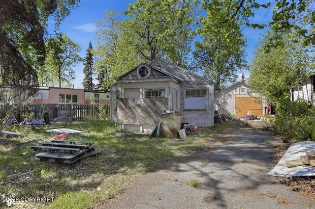 3508 Willow St, Anchorage, AK 99517