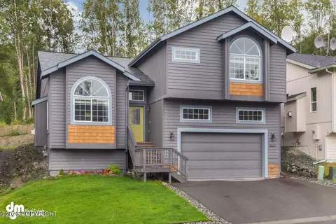 20511 Birch Crest Ln, Eagle River, AK 99577