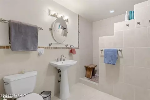 Bath - 4128 Wright St, Anchorage, AK 99508 photo 2 of 4