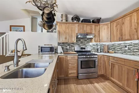 Kitchen - 4128 Wright St, Anchorage, AK 99508 photo 7 of 9