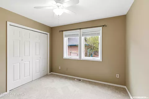Bedroom - 20183 Constitution Dr, Eagle River, AK 99577 photo 2 of 8