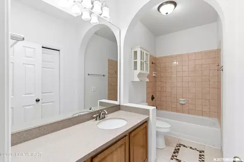 Bath - 20183 Constitution Dr, Eagle River, AK 99577 photo 4 of 6
