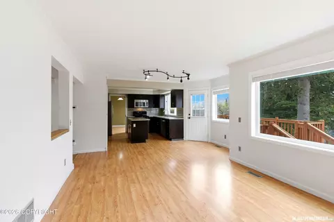Living - 20183 Constitution Dr, Eagle River, AK 99577 photo 5 of 9
