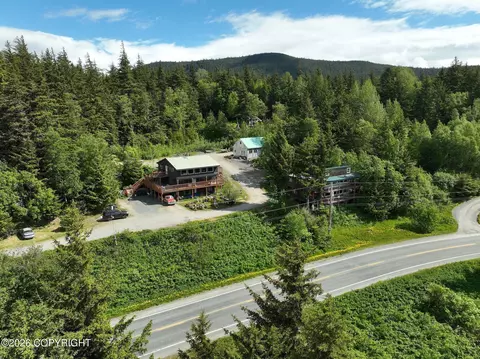 11381146 Mud Bay Rd, Haines, AK 99827