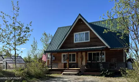 13733 W Moonrise Dr, Big Lake, AK 99652