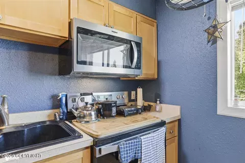 Kitchen - 501 E 13th Ave # 24, Anchorage, AK 99501 photo 5 of 7