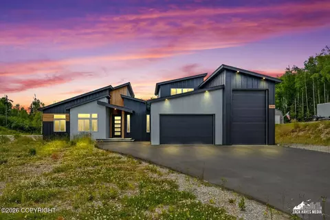1814 S Berlin Rose St, Wasilla, AK 99623
