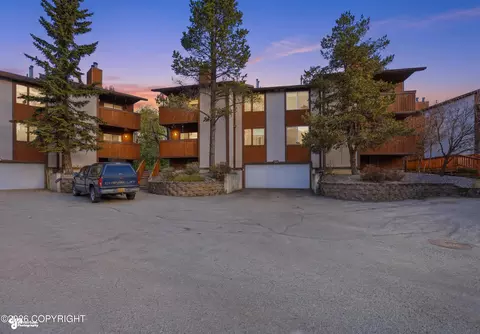 7220 Hunstmen Cir #G6, Anchorage, AK 99518