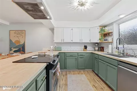 Kitchen - 320 E Dowling Rd # 7, Anchorage, AK 99518 photo 1 of 5