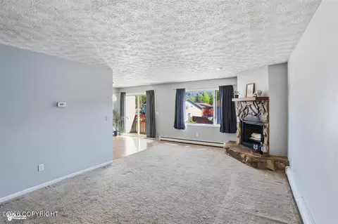18635 N Lowrie Loop, Eagle River, AK 99577 photo 4