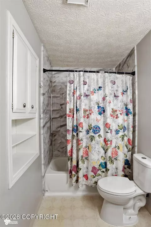 18635 N Lowrie Loop, Eagle River, AK 99577 photo 13